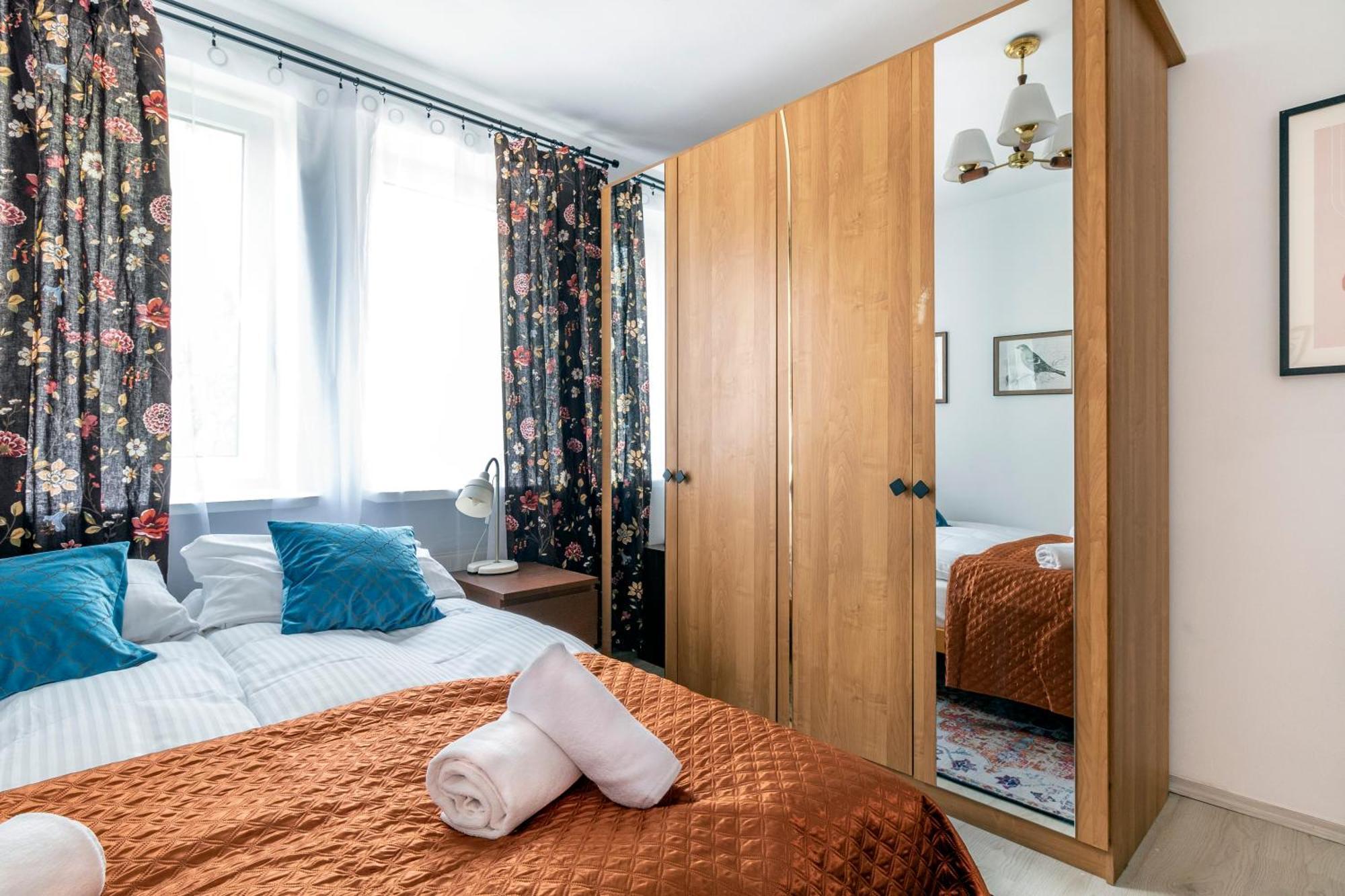 Wonderful 2- Bedroom Apartment With Soul Wwa70 Varşova Dış mekan fotoğraf